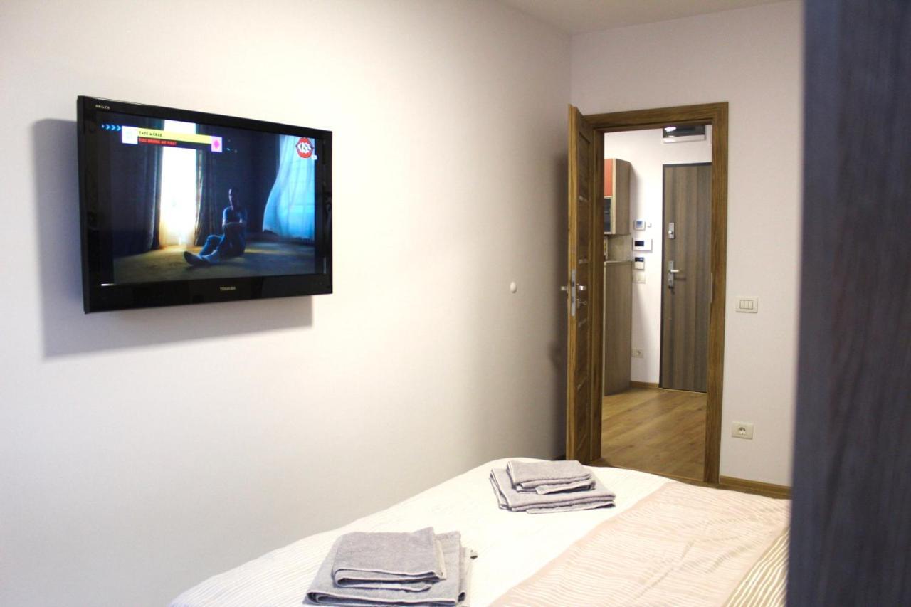 Apartman Sarah Lägenhet Oradea Exteriör bild