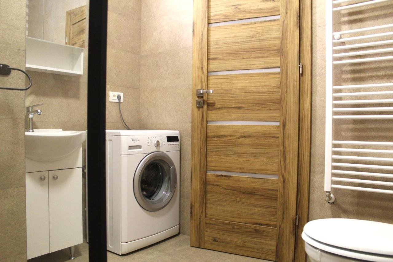 Apartman Sarah Lägenhet Oradea Exteriör bild